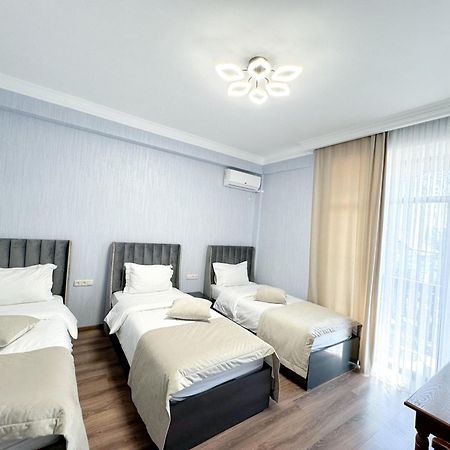 Armenia Hotel エレバン エクステリア 写真