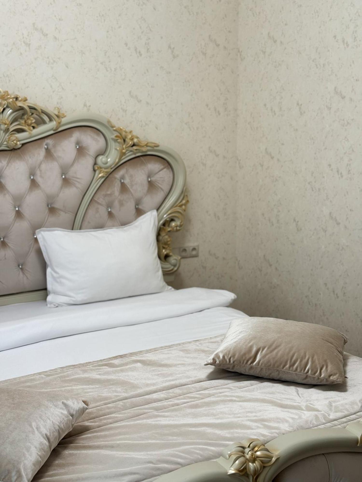 Armenia Hotel エレバン エクステリア 写真