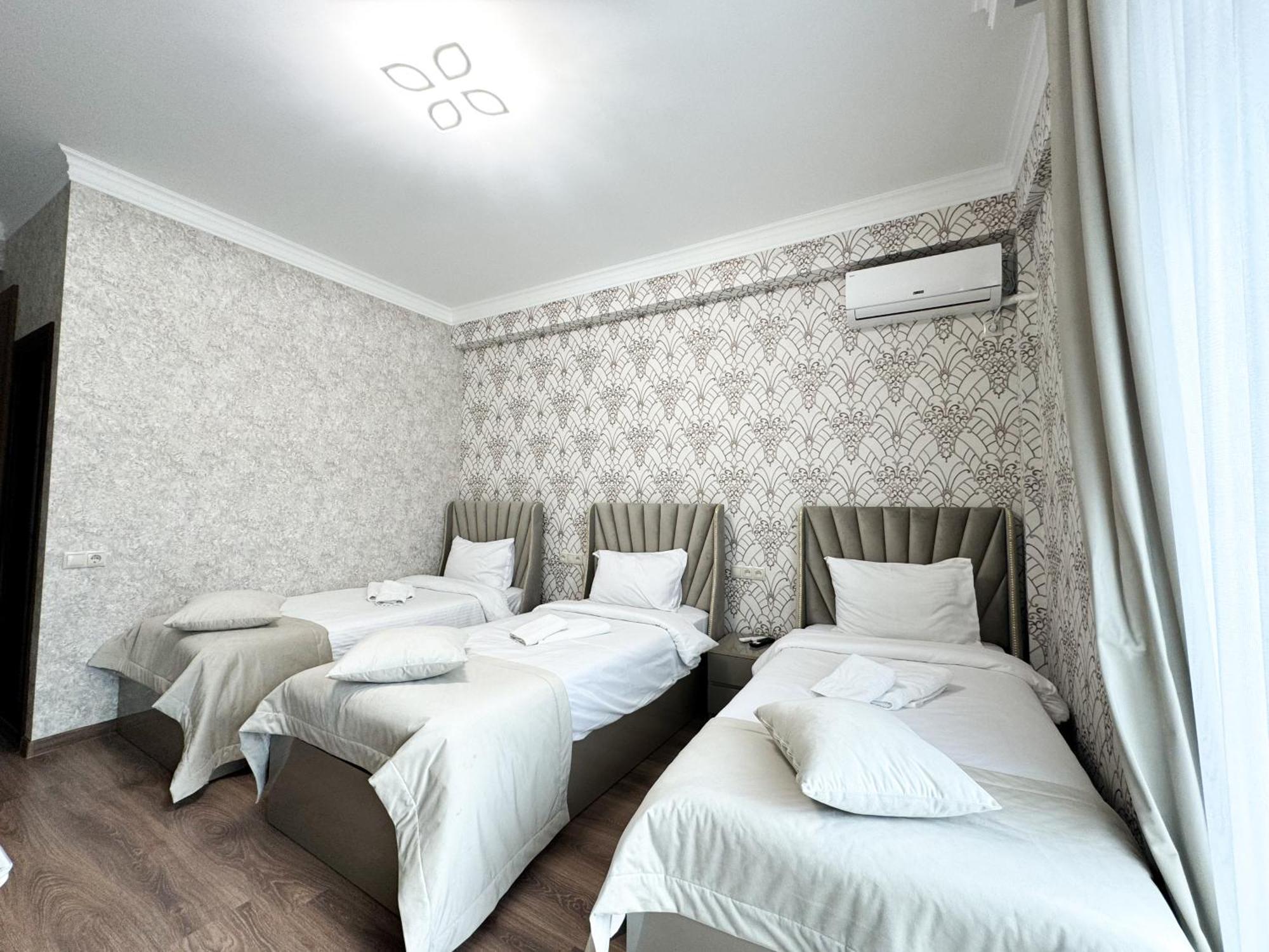 Armenia Hotel エレバン 部屋 写真