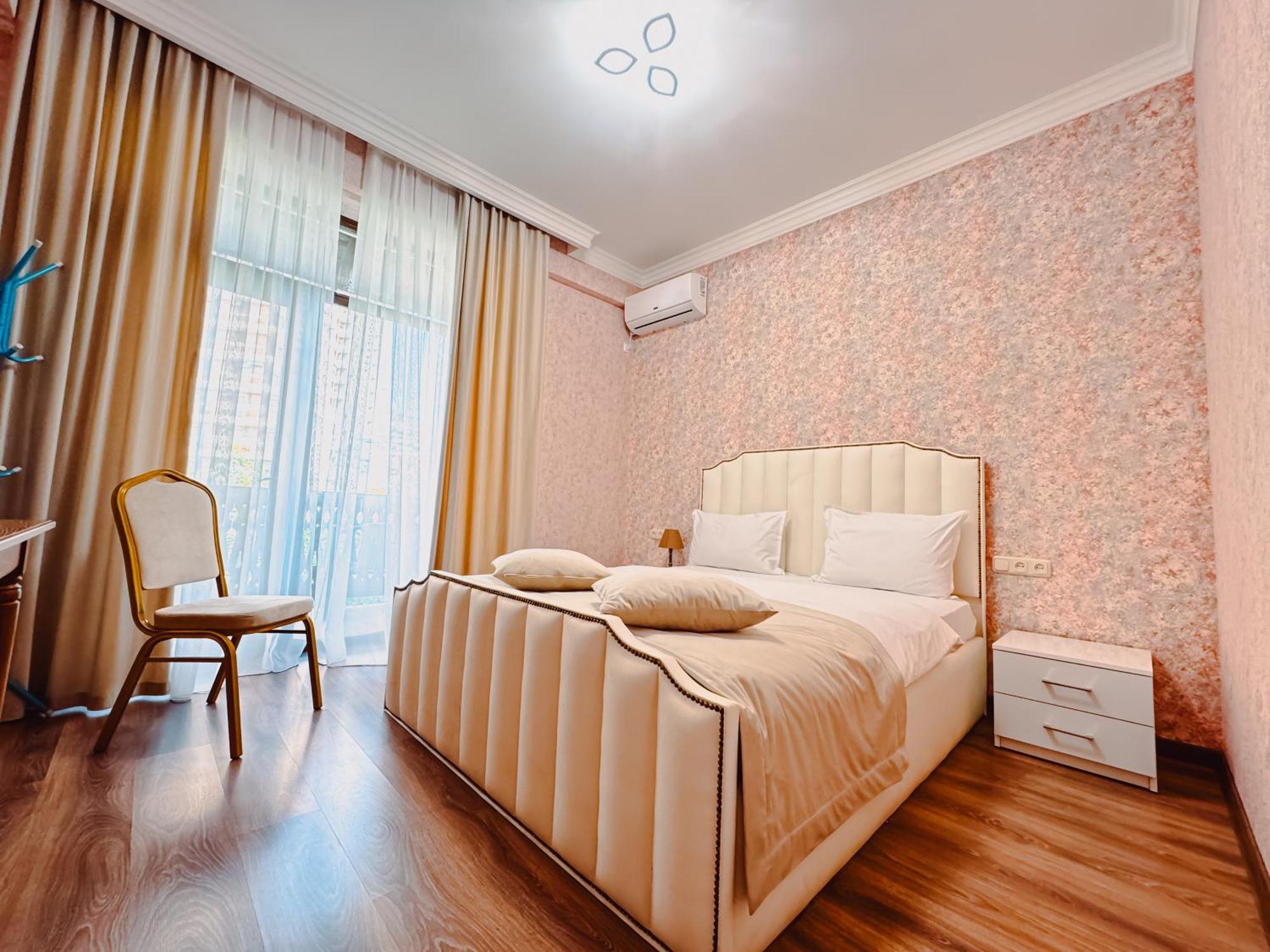 Armenia Hotel エレバン エクステリア 写真
