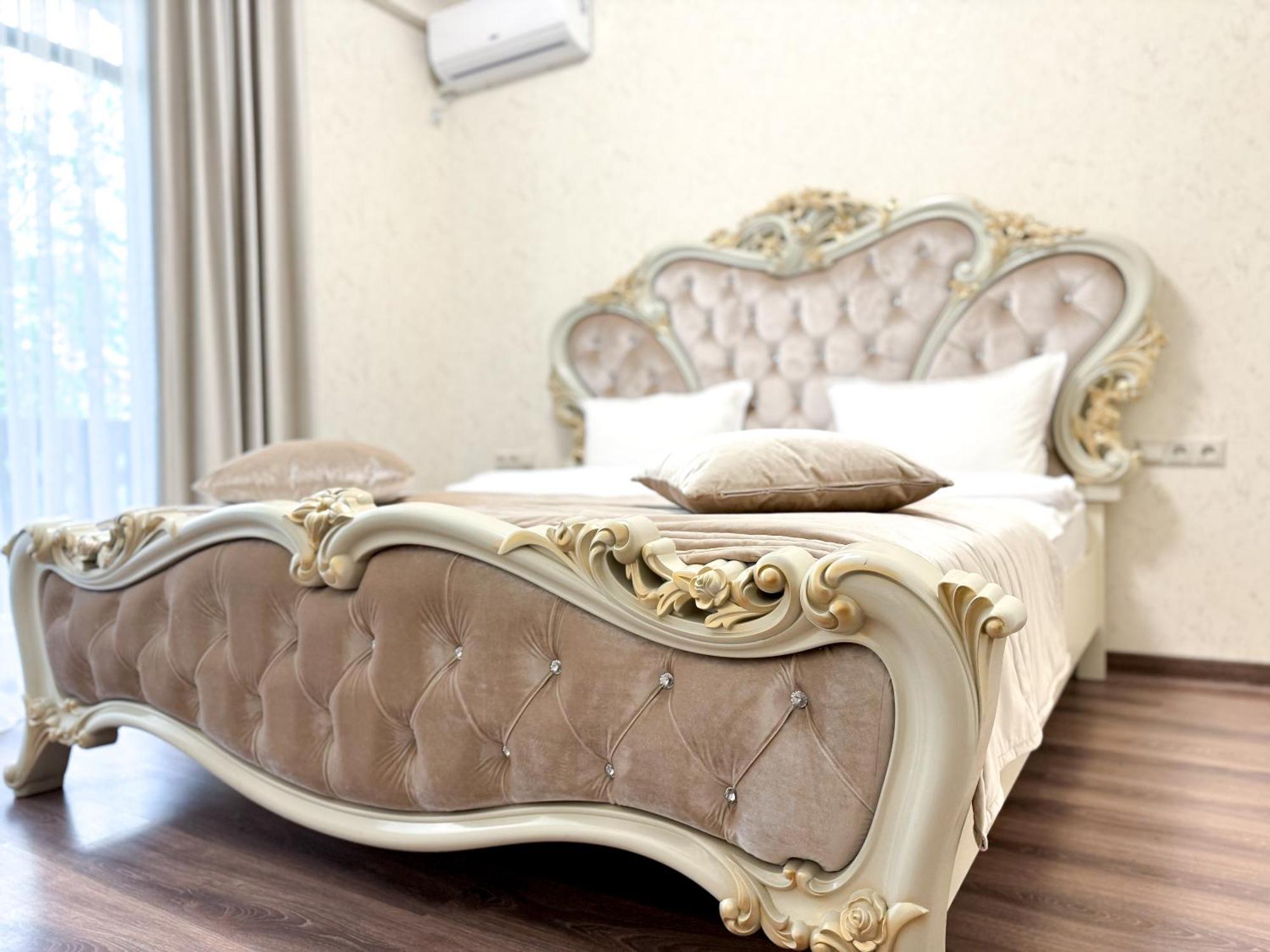 Armenia Hotel エレバン エクステリア 写真