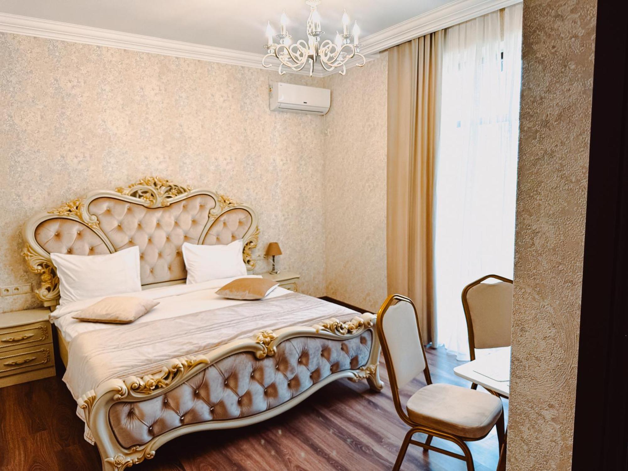 Armenia Hotel エレバン エクステリア 写真