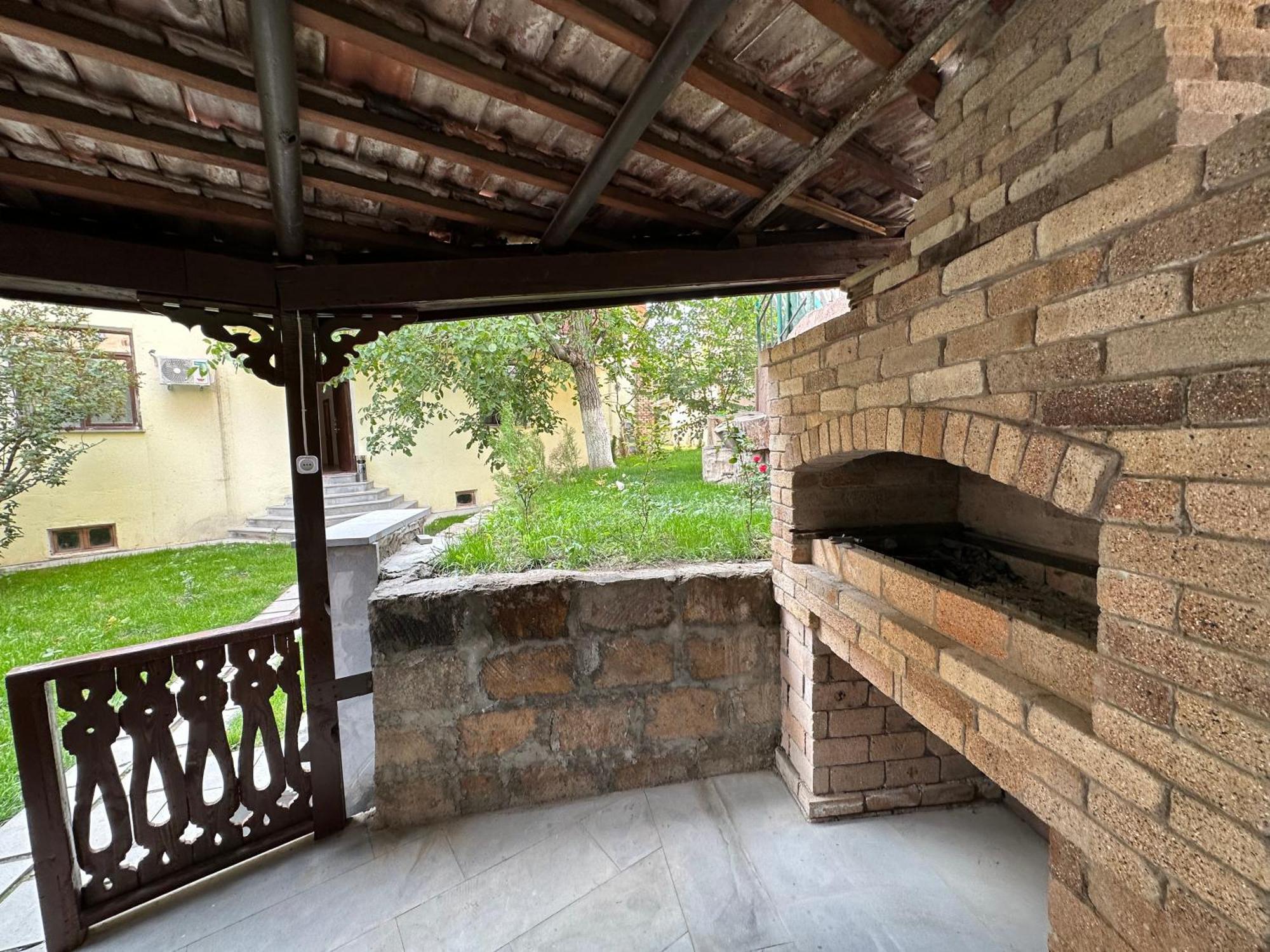 Armenia Hotel エレバン エクステリア 写真